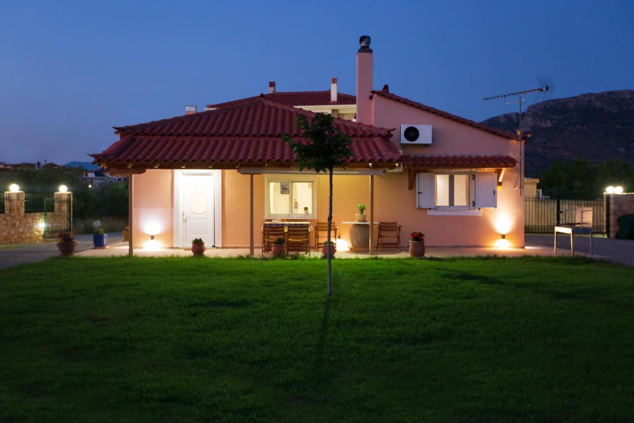 Laconia Domus Villa
